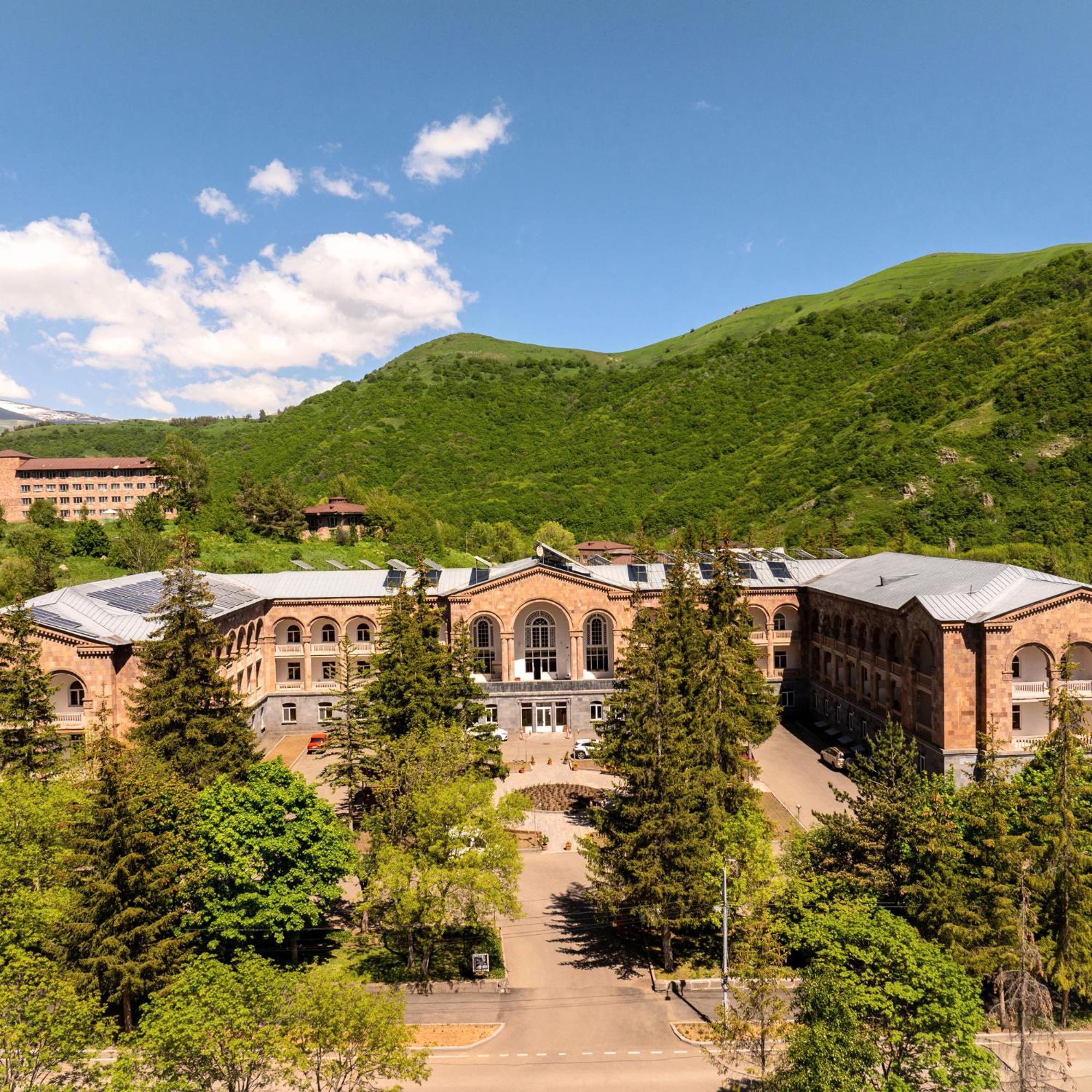 Jermuk Moscow Health Resort エクステリア 写真